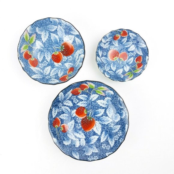 Andrea By Sadek Vintage Blue Floral Leaf & Strawberry Design Bowls Set Of 3 - Picture 12 of 12